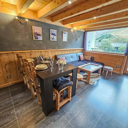Duplex En Bois Aux Menuires, 3 Chambres, Parking, 6 Pers - Fr-1-452-392 Apartment *