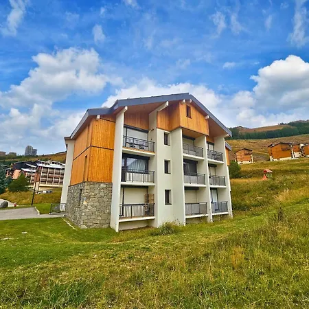 Duplex En Bois Aux Menuires, 3 Chambres, Parking, 6 Pers - Fr-1-452-392 Apartment *